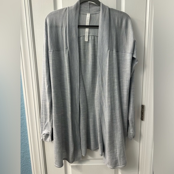 Lululemon Blissful Zen Merino Wool Thumbhole Sweater Cardigan Jacket, Size 8 - Picture 4 of 13
